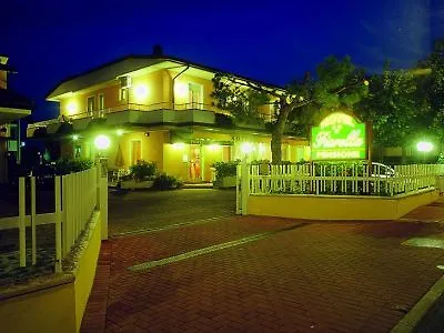 Hotel Fiorella Sirmione 3*,
